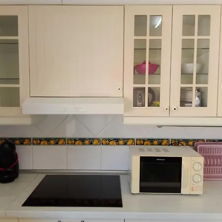 Apartamento De 1 En Calle Vela Benalmádena